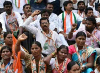 protest-at-gandhi-bhavan-1