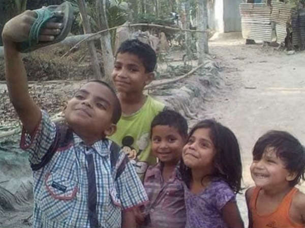 netijans fidha with childrens photo