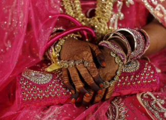 Our daughter is married .. Young people in surprise!