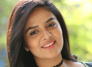 Sree Mukhi Latest news, Telugu Anchor news, Patas Show News, Newsxpressonline